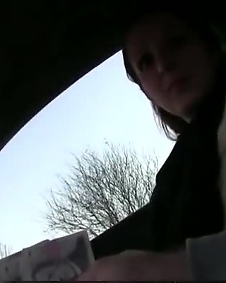 Hot Zuzana gets boned in the back seat