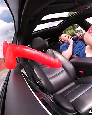 Daring Latina Gets Fucked In A Car