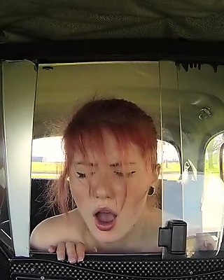 Taxi driver screwed busty woman in exchange for a free fare